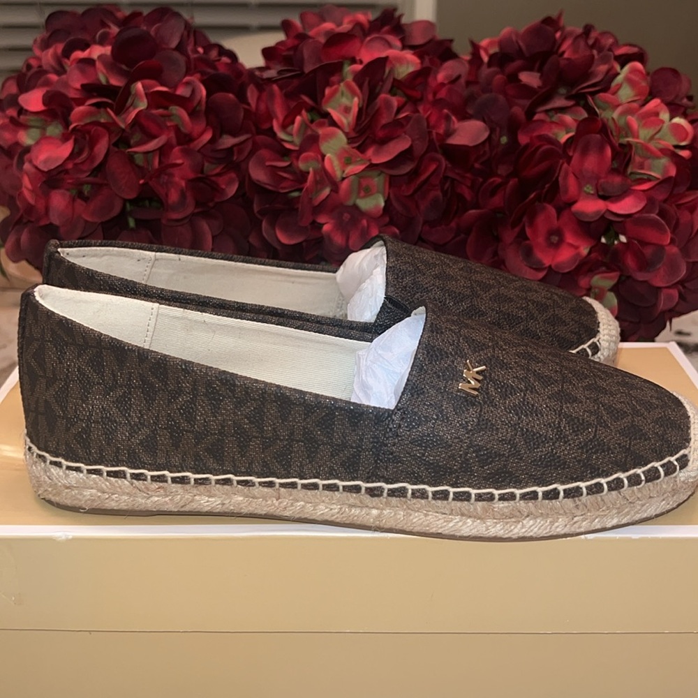 NIB Michael Kors Kendrick Slip On  Espadrilles size 6M - Picture 5 of 9